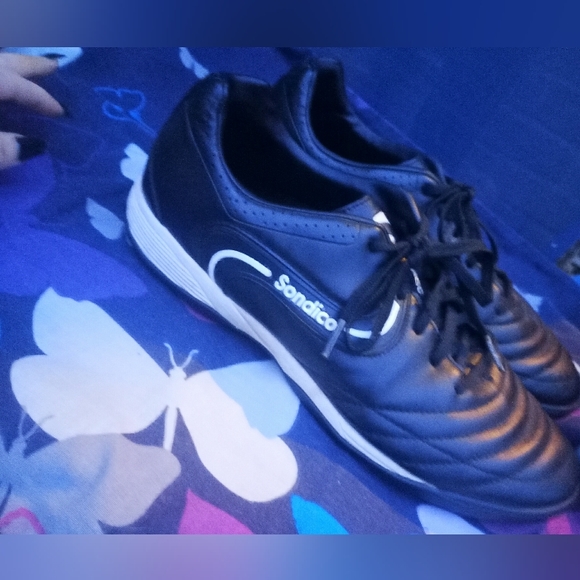 Mens trainers size 9 sandico. - Picture 2 of 2